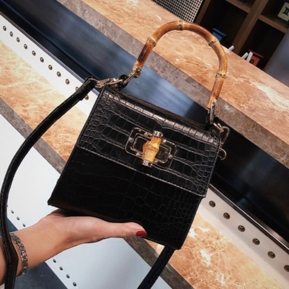 Leather Croc Pattern Crossbody Bag - Picture 7 of 8